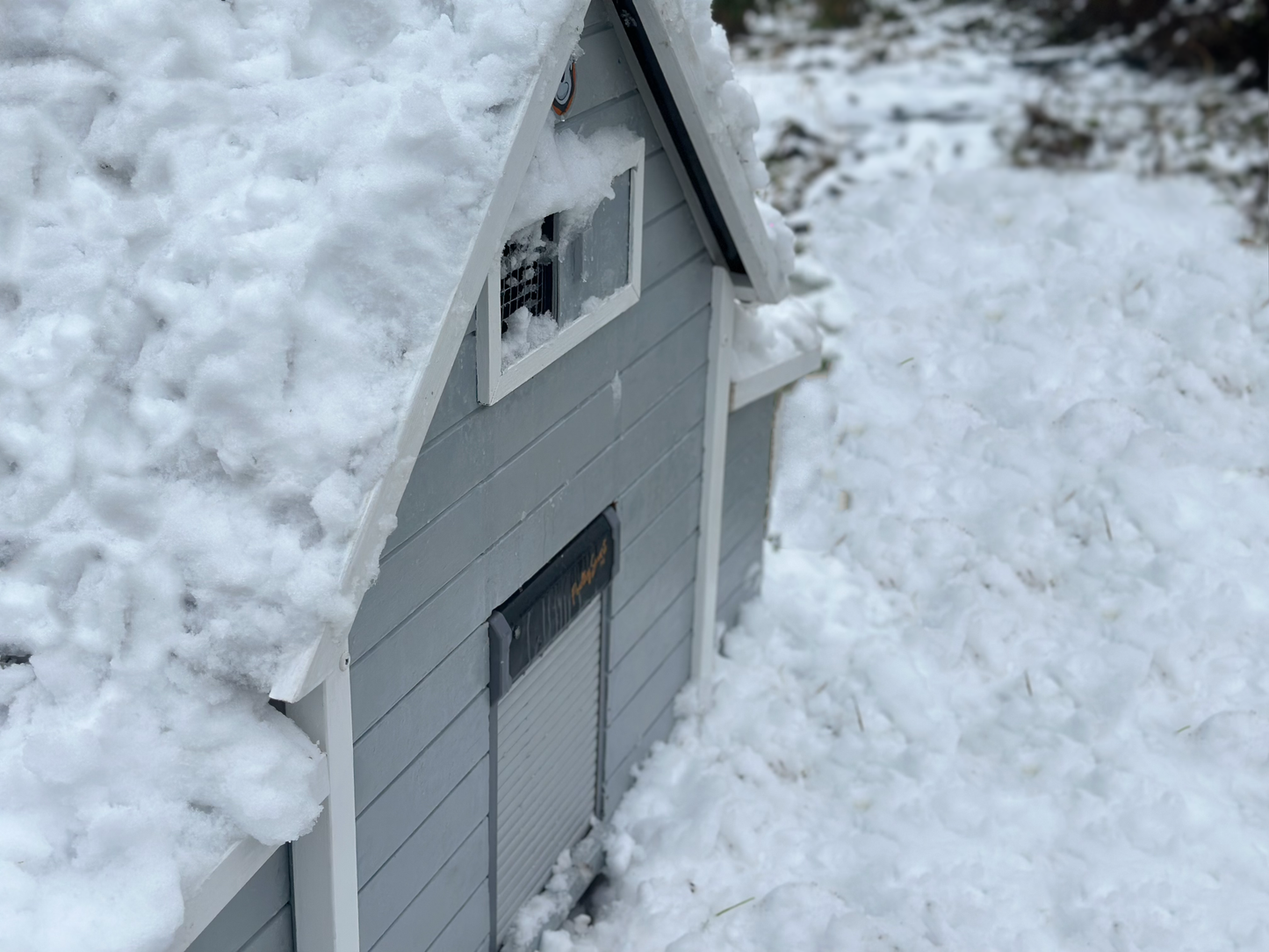 PoultrySmart™ PRO Automated Coop Door System